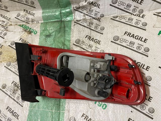 bontott AUDI A4 B8 Jobb Külső Hátsó Lámpa