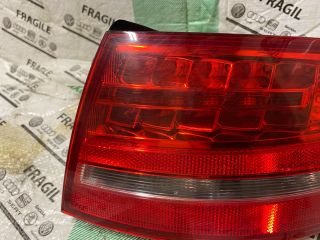 bontott AUDI A4 B8 Jobb Külső Hátsó Lámpa