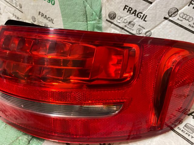 bontott AUDI A4 B8 Jobb Külső Hátsó Lámpa