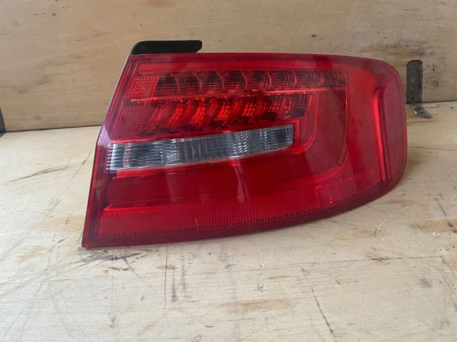 bontott AUDI A4 B8 Jobb Külső Hátsó Lámpa