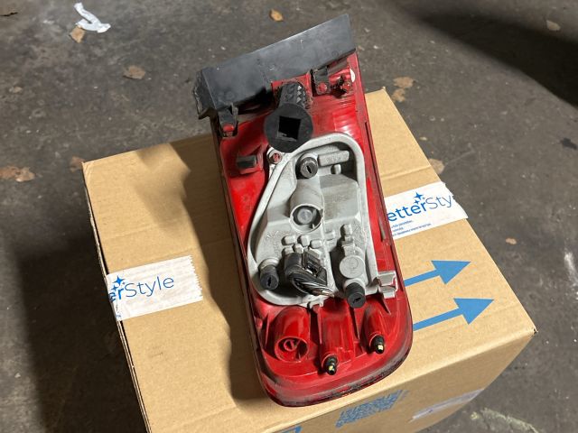 bontott AUDI A4 B8 Jobb Külső Hátsó Lámpa