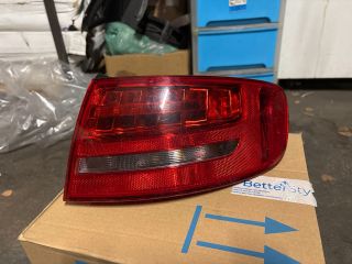 bontott AUDI A4 B8 Jobb Külső Hátsó Lámpa