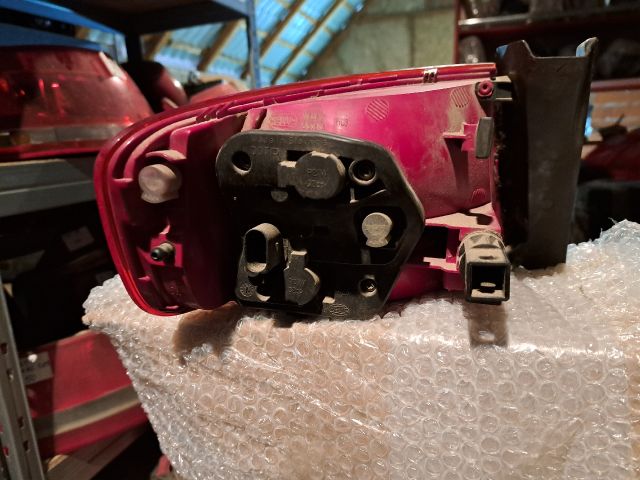 bontott AUDI A4 B8 Jobb Külső Hátsó Lámpa