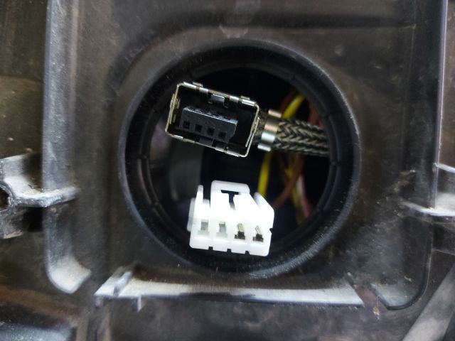 bontott AUDI A4 B8 Jobb Ledes Fényszóró