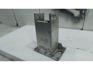 bontott AUDI A4 B8 Jobb Lökhárító Tartó Nyúlványvég