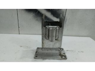 bontott AUDI A4 B8 Jobb Lökhárító Tartó Nyúlványvég