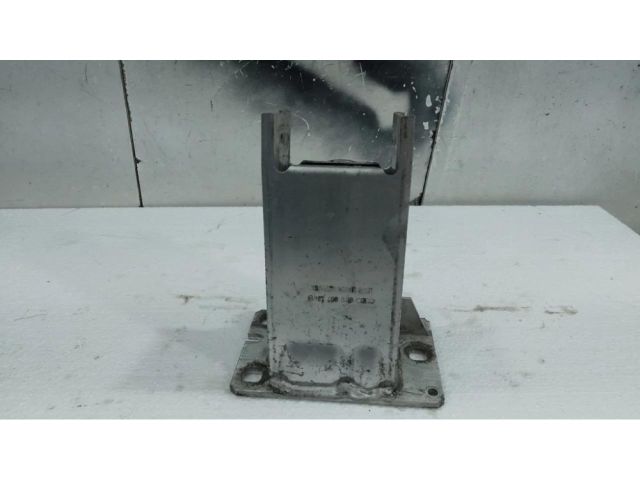 bontott AUDI A4 B8 Jobb Lökhárító Tartó Nyúlványvég