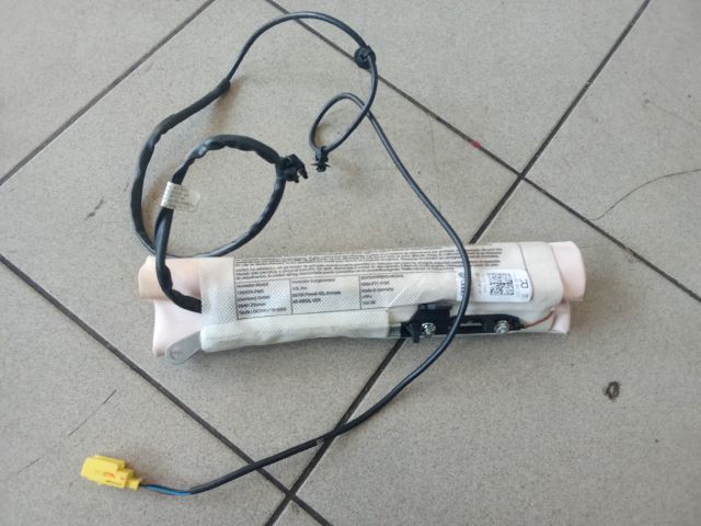 bontott AUDI A4 B8 Jobb Oldallégzsák