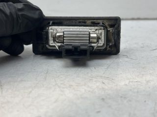 bontott AUDI A4 B8 Jobb Rendszámtábla Világítás