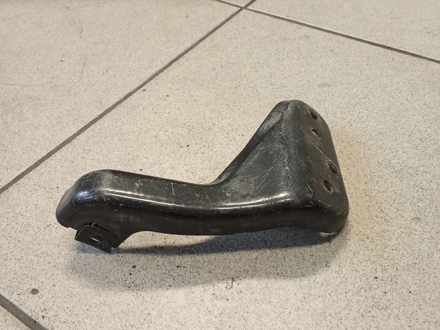 bontott AUDI A4 B8 Jobb Sárvédő Oldaltartó