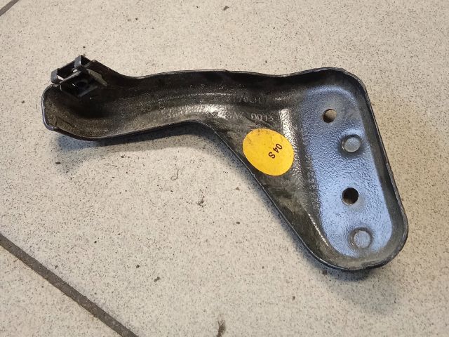 bontott AUDI A4 B8 Jobb Sárvédő Oldaltartó