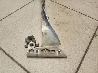 bontott AUDI A4 B8 Jobb Sárvédő Oldaltartó