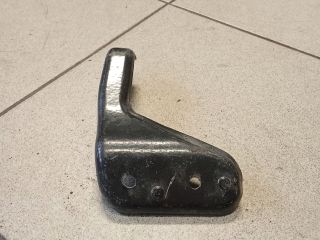 bontott AUDI A4 B8 Jobb Sárvédő Oldaltartó