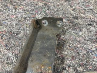 bontott AUDI A4 B8 Jobb Sárvédő Oldaltartó