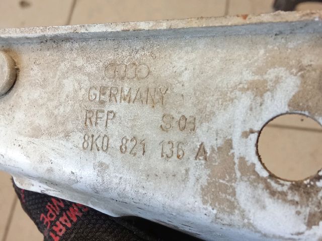 bontott AUDI A4 B8 Jobb Sárvédő Oldaltartó