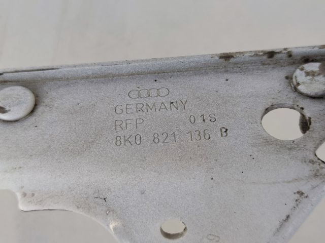 bontott AUDI A4 B8 Jobb Sárvédő Oldaltartó