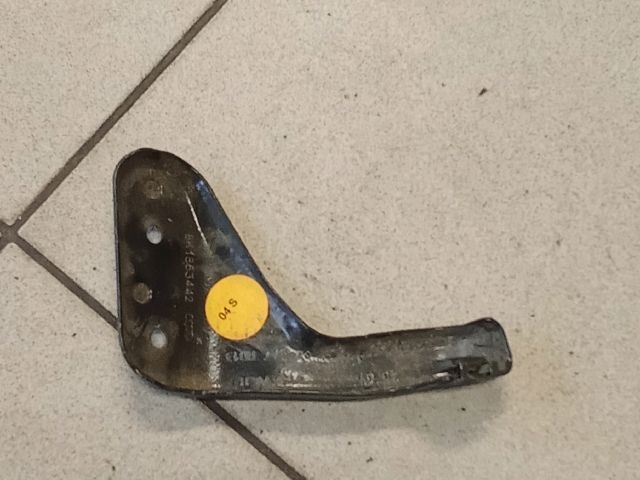 bontott AUDI A4 B8 Jobb Sárvédő Oldaltartó