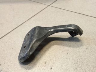 bontott AUDI A4 B8 Jobb Sárvédő Oldaltartó