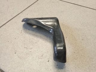 bontott AUDI A4 B8 Jobb Sárvédő Oldaltartó