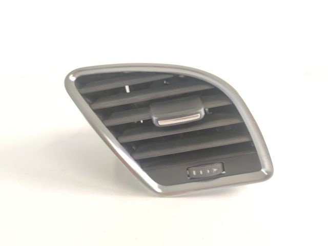 bontott AUDI A4 B8 Jobb Szellőző