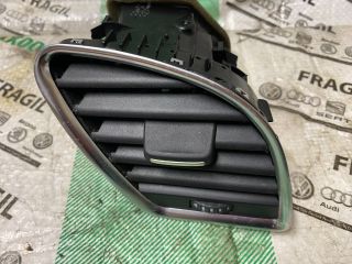 bontott AUDI A4 B8 Jobb Szellőző