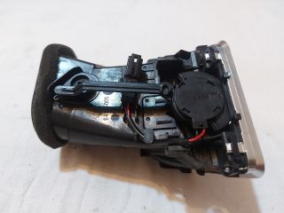 bontott AUDI A4 B8 Jobb Szellőző