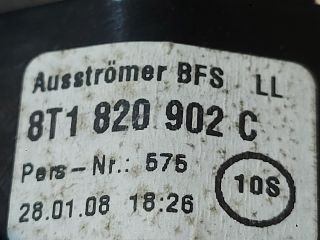 bontott AUDI A4 B8 Jobb Szellőző