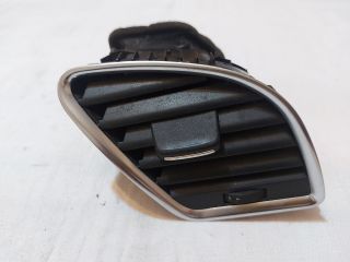 bontott AUDI A4 B8 Jobb Szellőző