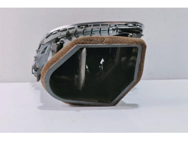 bontott AUDI A4 B8 Jobb Szellőző