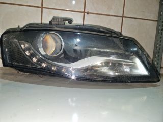 bontott AUDI A4 B8 Jobb Xenon Fényszóró