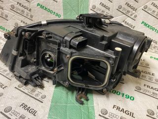 bontott AUDI A4 B8 Jobb Xenon Fényszóró