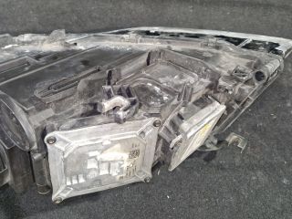 bontott AUDI A4 B8 Jobb Xenon Fényszóró