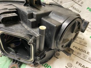 bontott AUDI A4 B8 Jobb Xenon Fényszóró