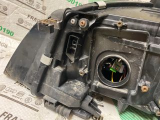 bontott AUDI A4 B8 Jobb Xenon Fényszóró