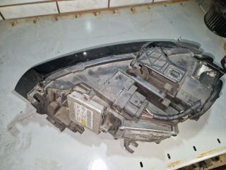 bontott AUDI A4 B8 Jobb Xenon Fényszóró