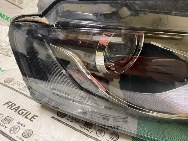 bontott AUDI A4 B8 Jobb Xenon Fényszóró