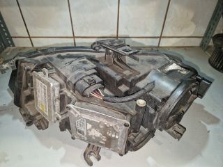 bontott AUDI A4 B8 Jobb Xenon Fényszóró