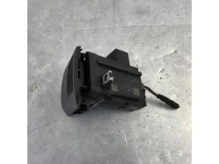 bontott AUDI A4 B8 Kártyaolvasó