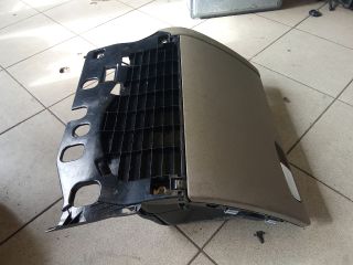 bontott AUDI A4 B8 Kesztyűtartó