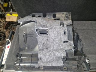 bontott AUDI A4 B8 Kesztyűtartó