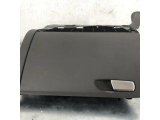 bontott AUDI A4 B8 Kesztyűtartó