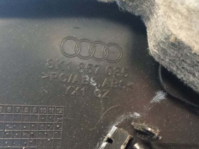 bontott AUDI A4 B8 Kesztyűtartó