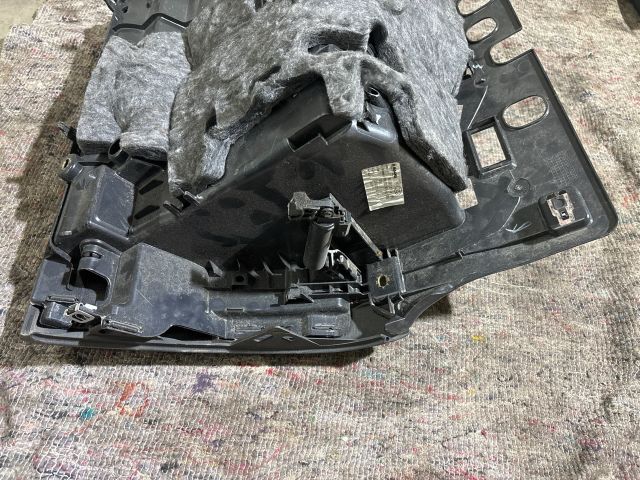 bontott AUDI A4 B8 Kesztyűtartó