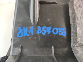 bontott AUDI A4 B8 Kesztyűtartó