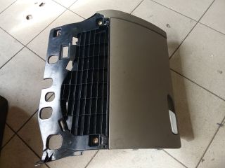 bontott AUDI A4 B8 Kesztyűtartó