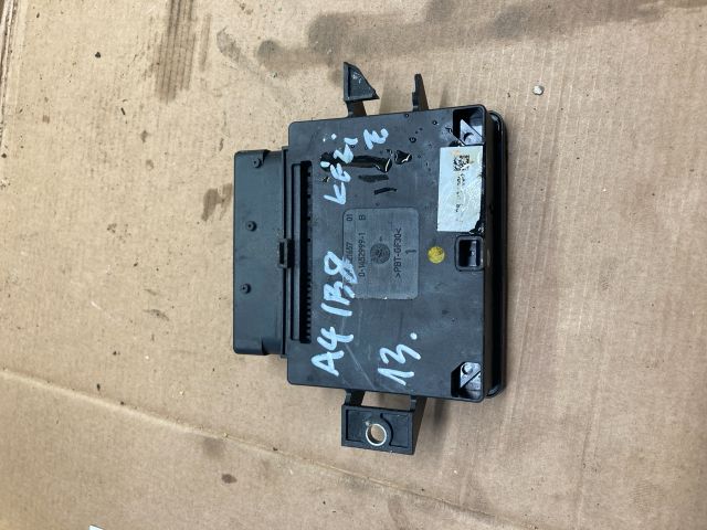 bontott AUDI A4 B8 Kézifék Elektronika