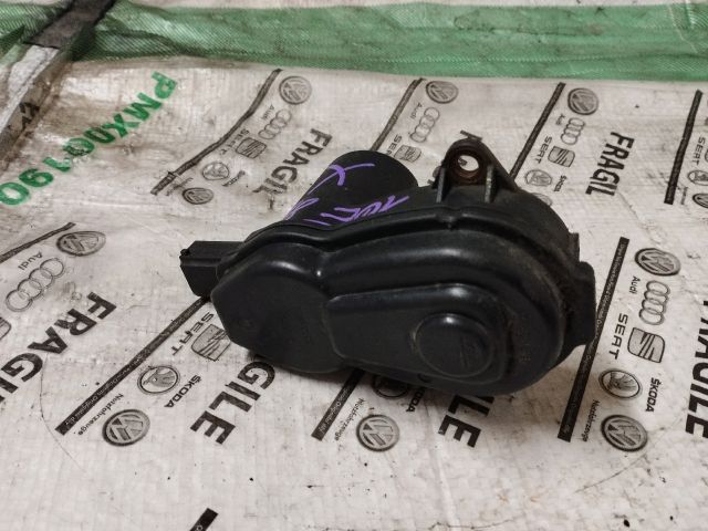 bontott AUDI A4 B8 Kézifék Motor