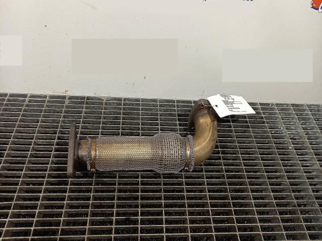 bontott AUDI A4 B8 Kipufogó Közösítő