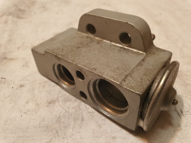 bontott AUDI A4 B8 Klíma Tágulási Szelep