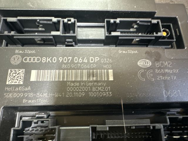 bontott AUDI A4 B8 Komfort Elektronika